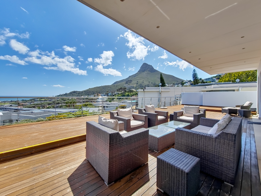 To Let 7 Bedroom Property for Rent in Camps Bay Western Cape